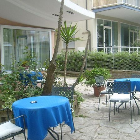 Hotel Bel Air Rivazzurra Di Rimini Екстер'єр фото