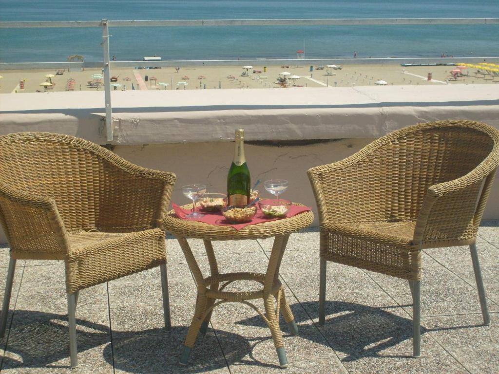 Hotel Bel Air Rivazzurra Di Rimini Екстер'єр фото