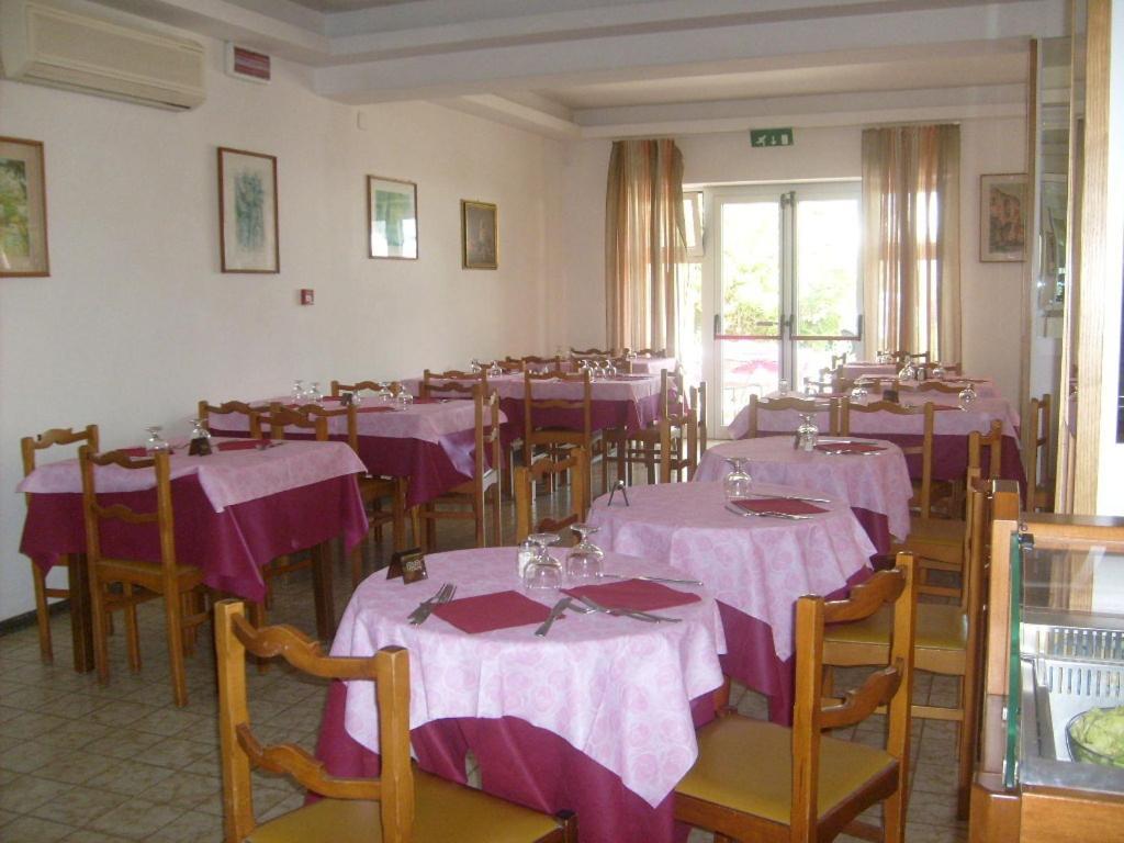Hotel Bel Air Rivazzurra Di Rimini Екстер'єр фото